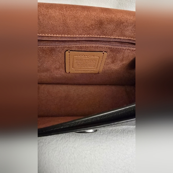 Coach Choulder Bag, Black With 2 Straps - Picture 15 of 16
